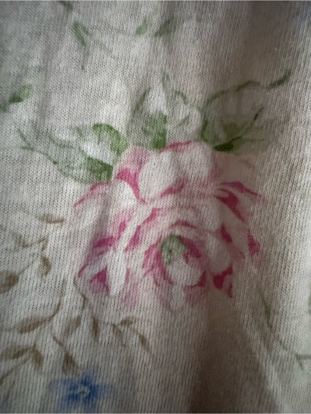 Plus size nightgown. - Picture 4 of 5
